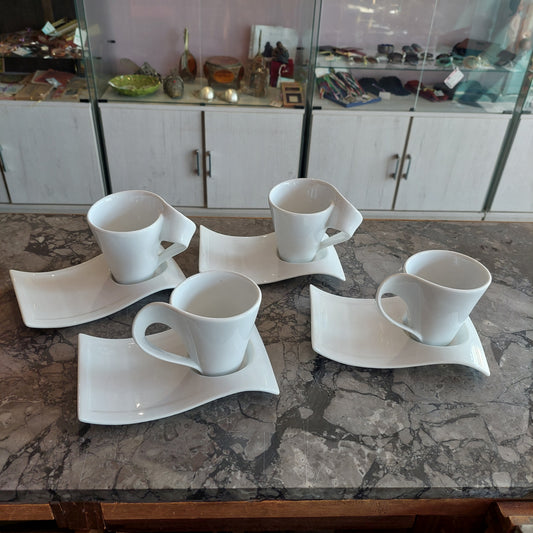 Set/4tazze Da Tè Con Piattini Design Landese Collection
