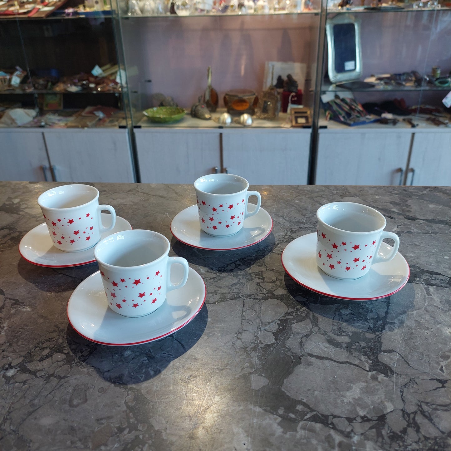 Set/4 Tazzine Caffè Porcellana Bianca Stelline Rosse