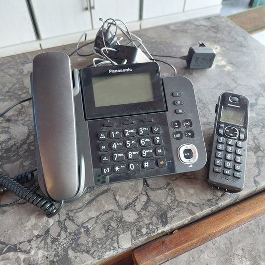 Set/ Panasonic Kx-tgf320exm Telefono Digitale Cordless/con Filo