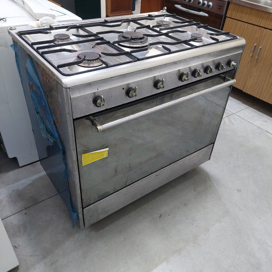 Cucina* A Gas 5 Fuochi Con Forno Smeg Cm90x63x86h