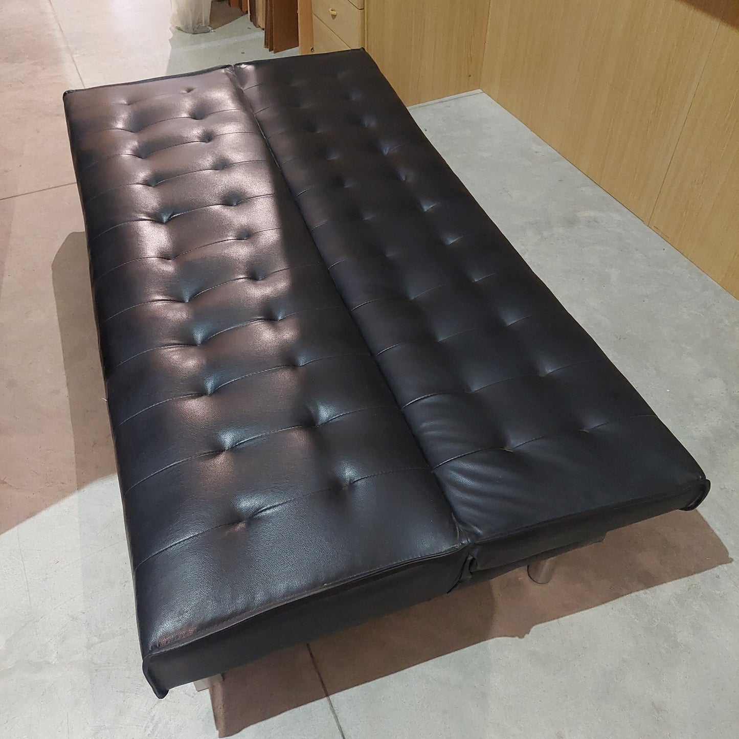 Divano Letto Pelle Nera Cm180x80 (cm180x95)