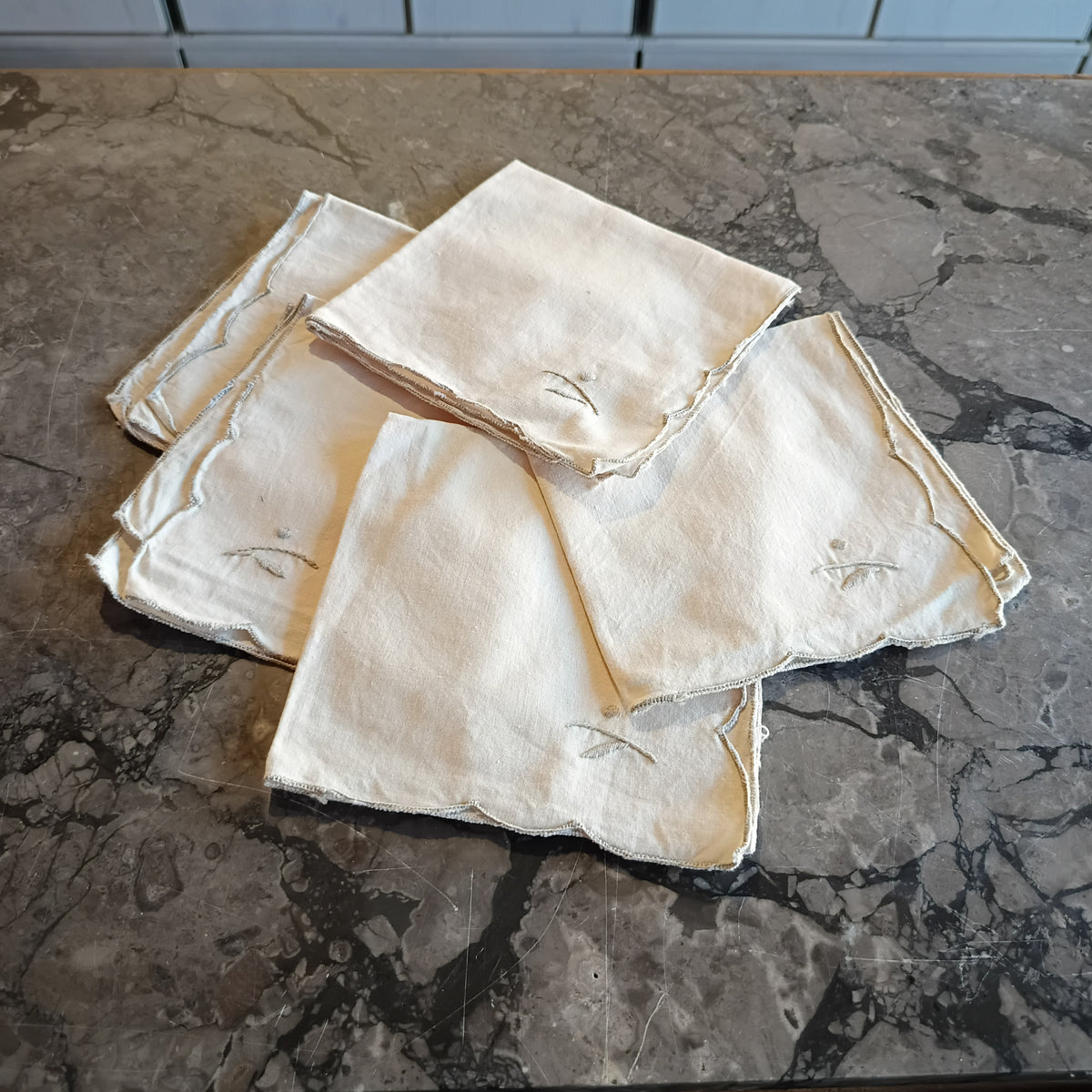 Set/5 Tovaglioli Ricamo Grigio