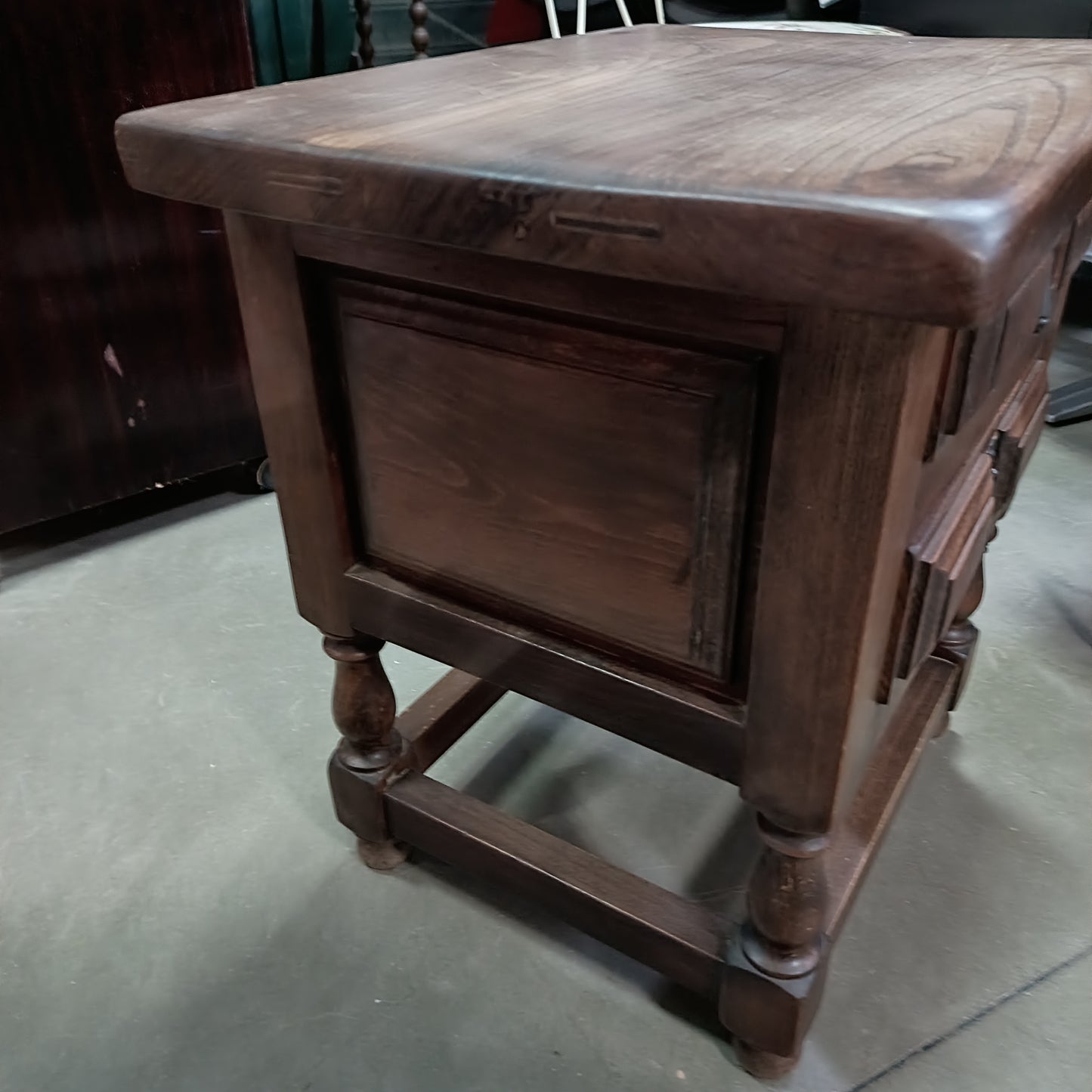 Comodino 2/c Legno Massello Castagno Cm 50x37,5x53