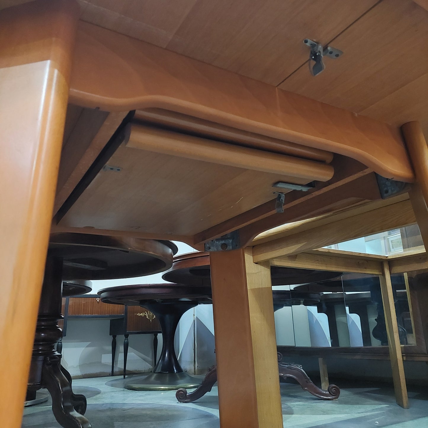 Tavolo Tondo Legno Noce Allungabile D120/160x77