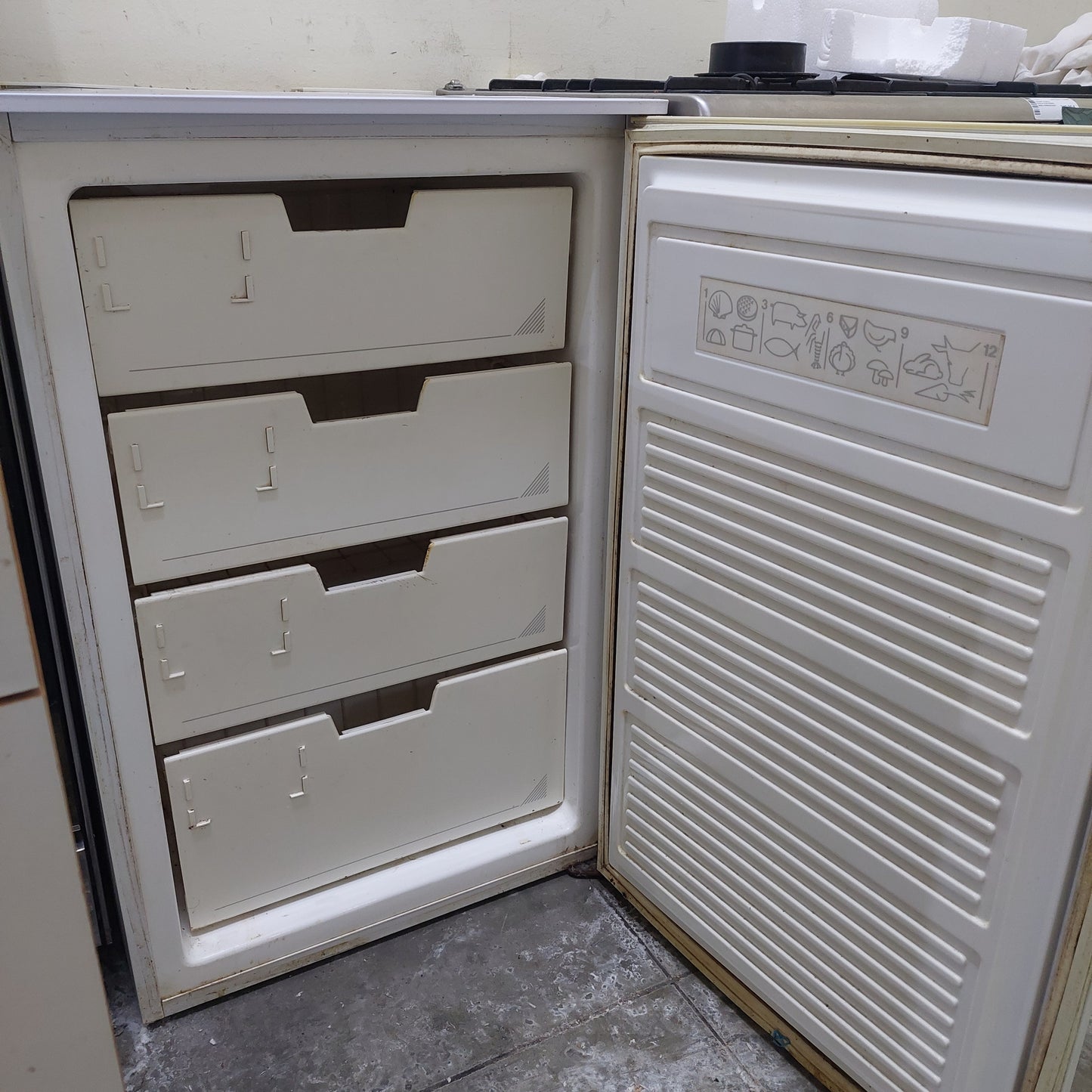 Congelatore * A Cassetti Iberna Cm54,5x57x85h