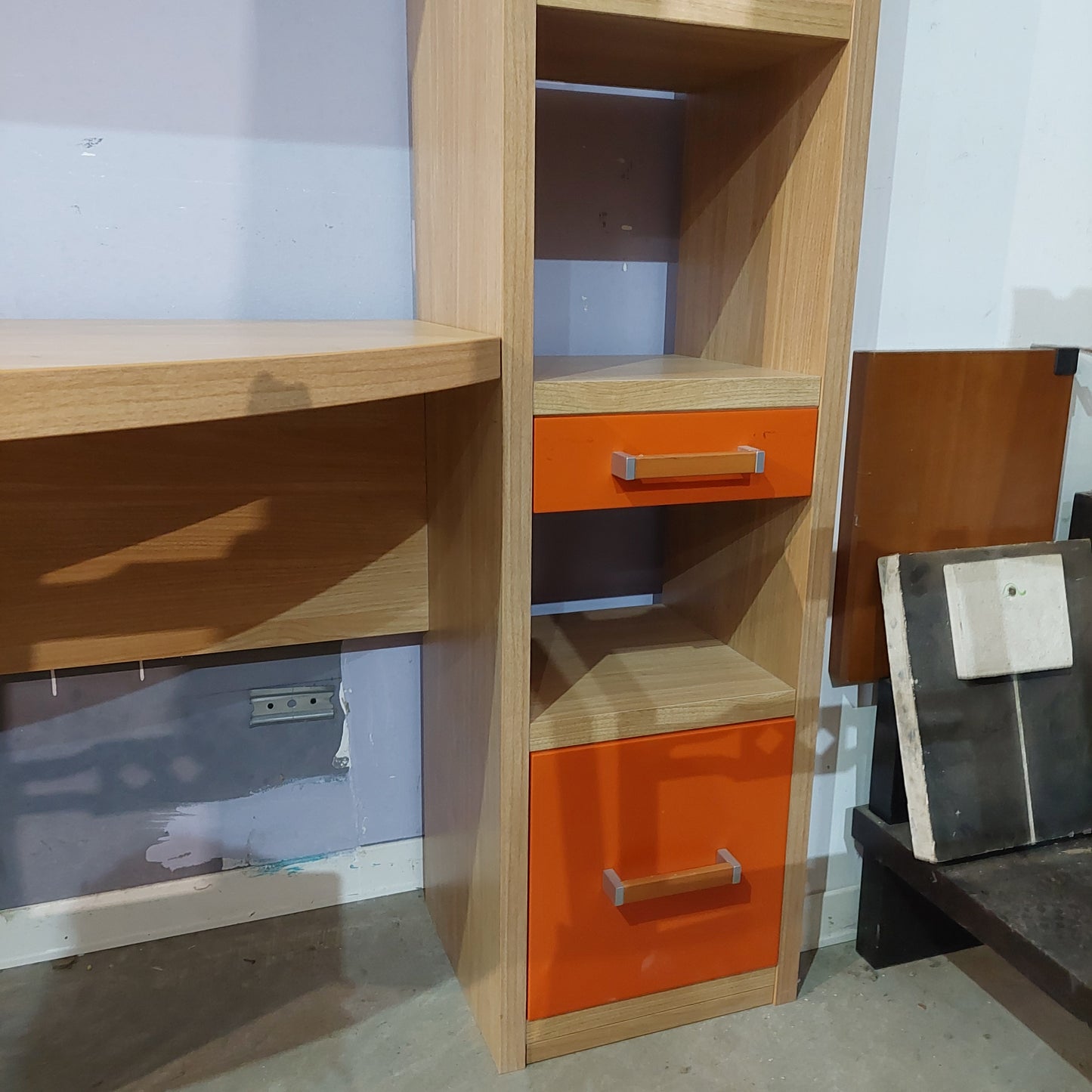 Scrivania Cameretta Color Rovere 2/c Arancio Cm163x70x166h