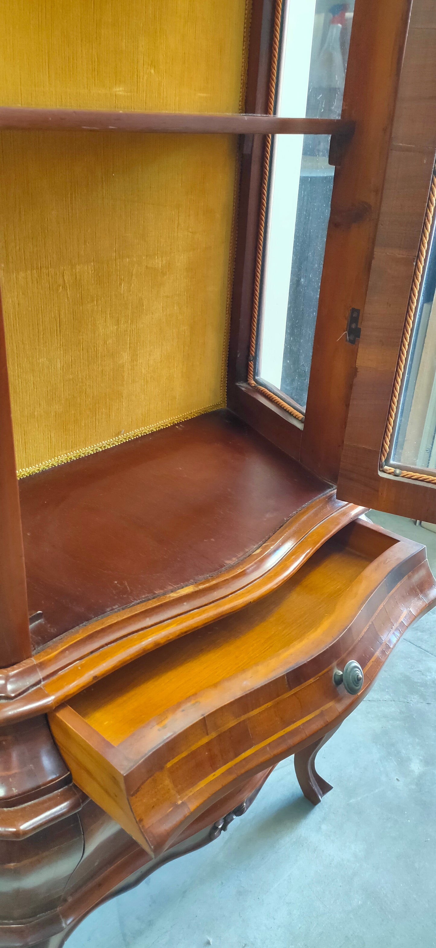 Vetrina Noce 1/a 2/c St. Francese Cm84x38x184h