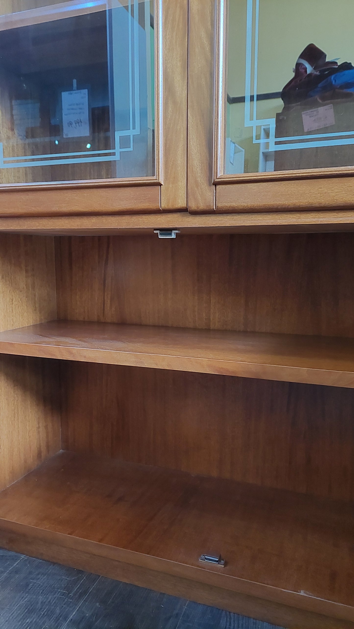Parete Libreria Vetrina Noce 10/a 10/s Cm563x37x231h