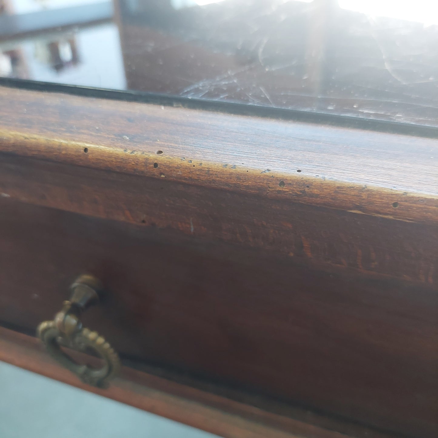 Scrivania In Legno* Con Vetro Nero