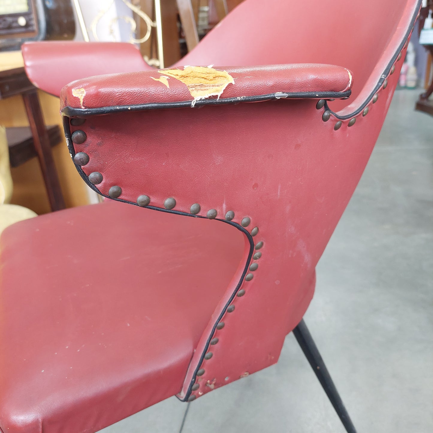 Poltroncina Vintage Bordeaux Anni 60
