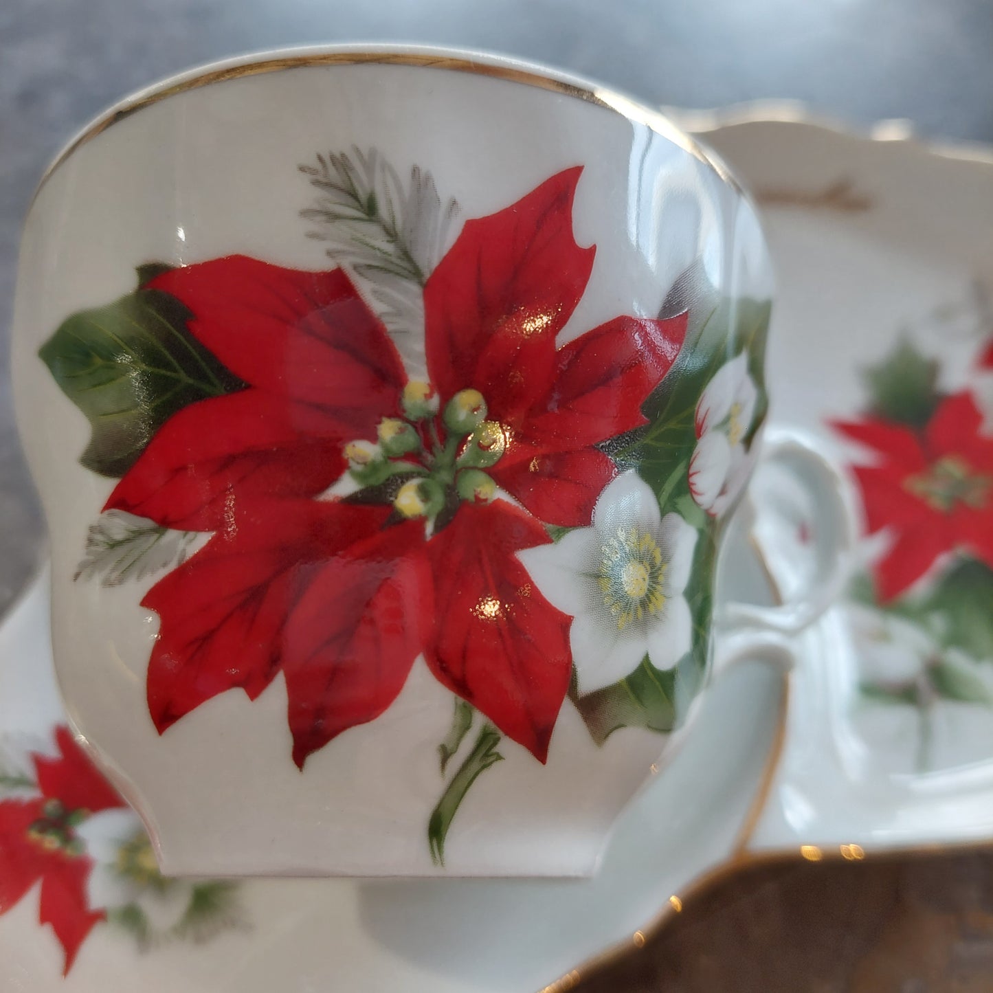 Tazza Da Collezione Porcellana Royal Month December
