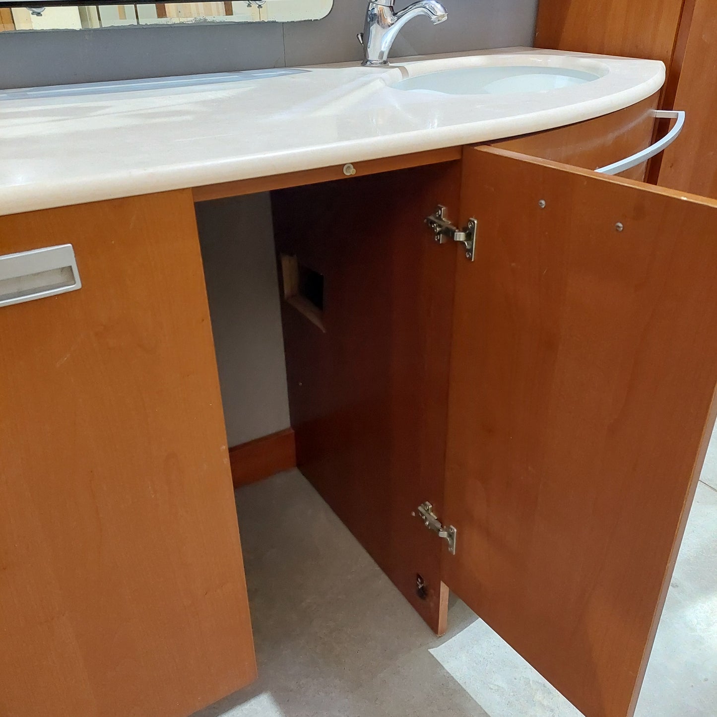 Mobile Bagno Con Lavandino E Vano Lavatrice Cm131x61x88