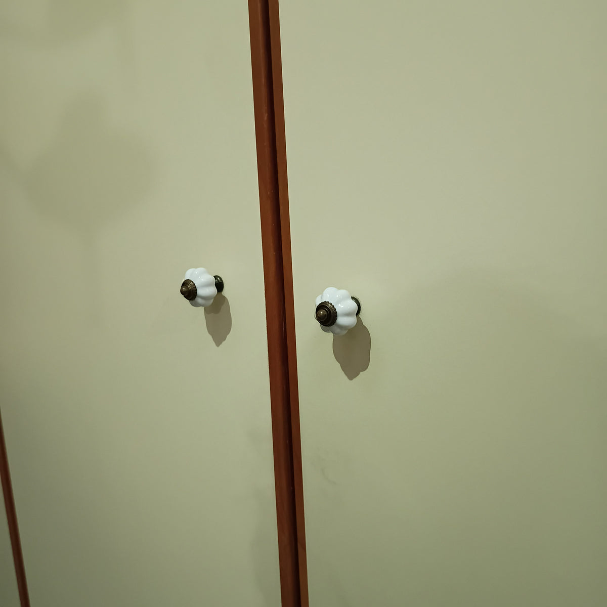 Armadio Ciliegio Panna 8 Ante Cm202x60x260h