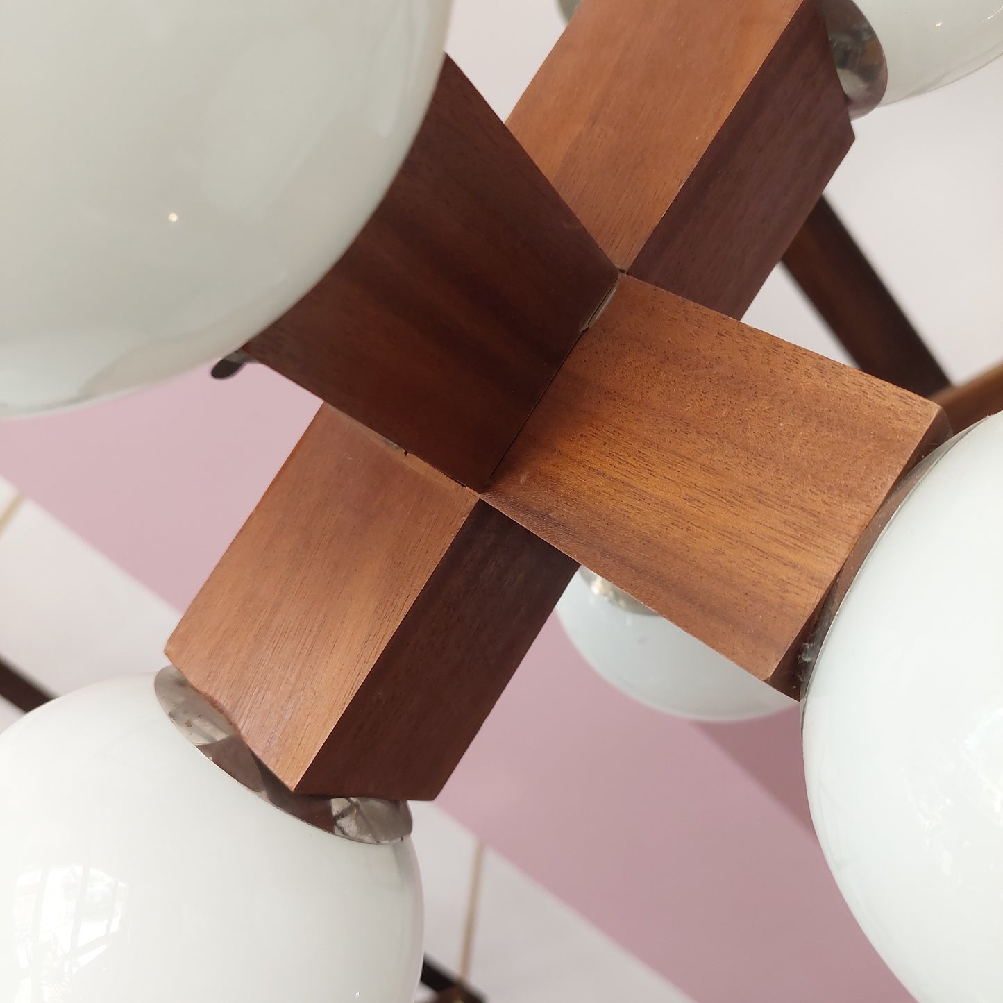 Lampadario Legno Coppette Vetro* Opalino 6 / Luci