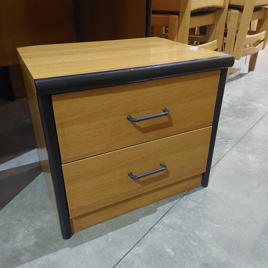 Comodino  / Cassettierina 2/c Cm47x38x42h