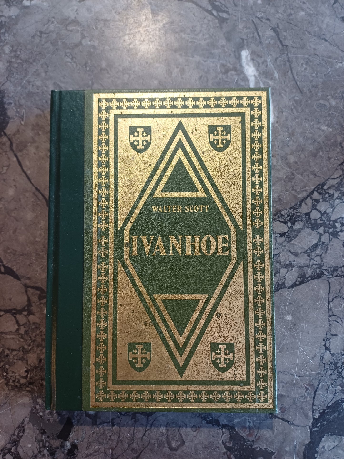 L/ivanhoe - Walter Scott