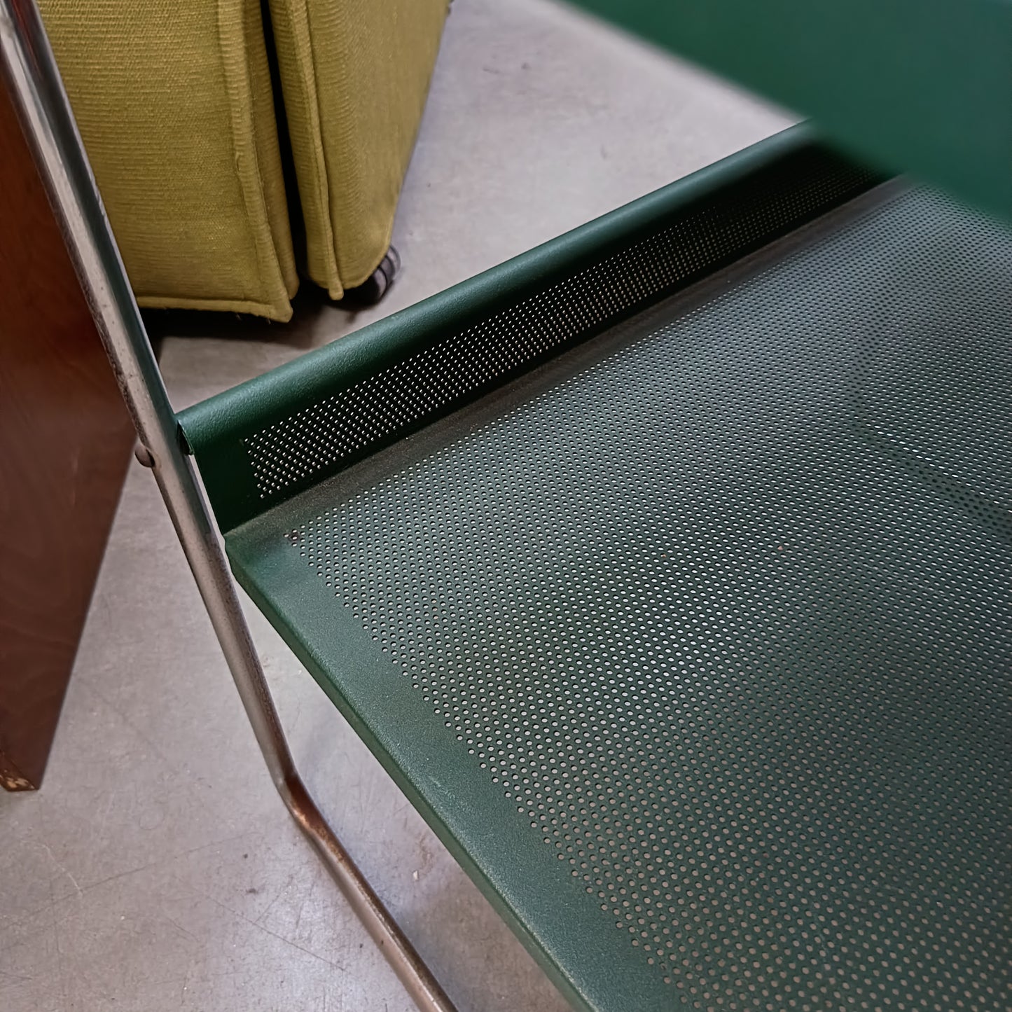 Tavolino Metallo Verde 2/r Cm49x38x49h