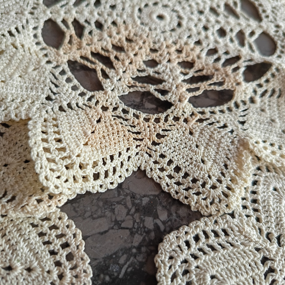 Centrino Bianco Stella D.22cm