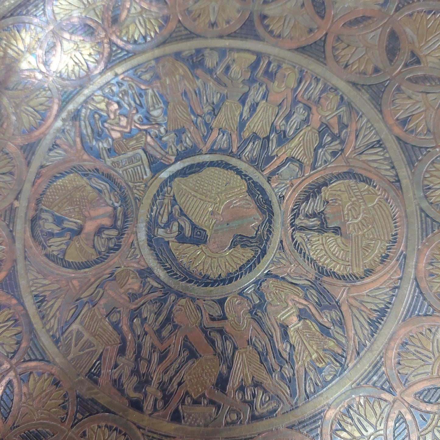 Piatto Ottone Decoro Egizio