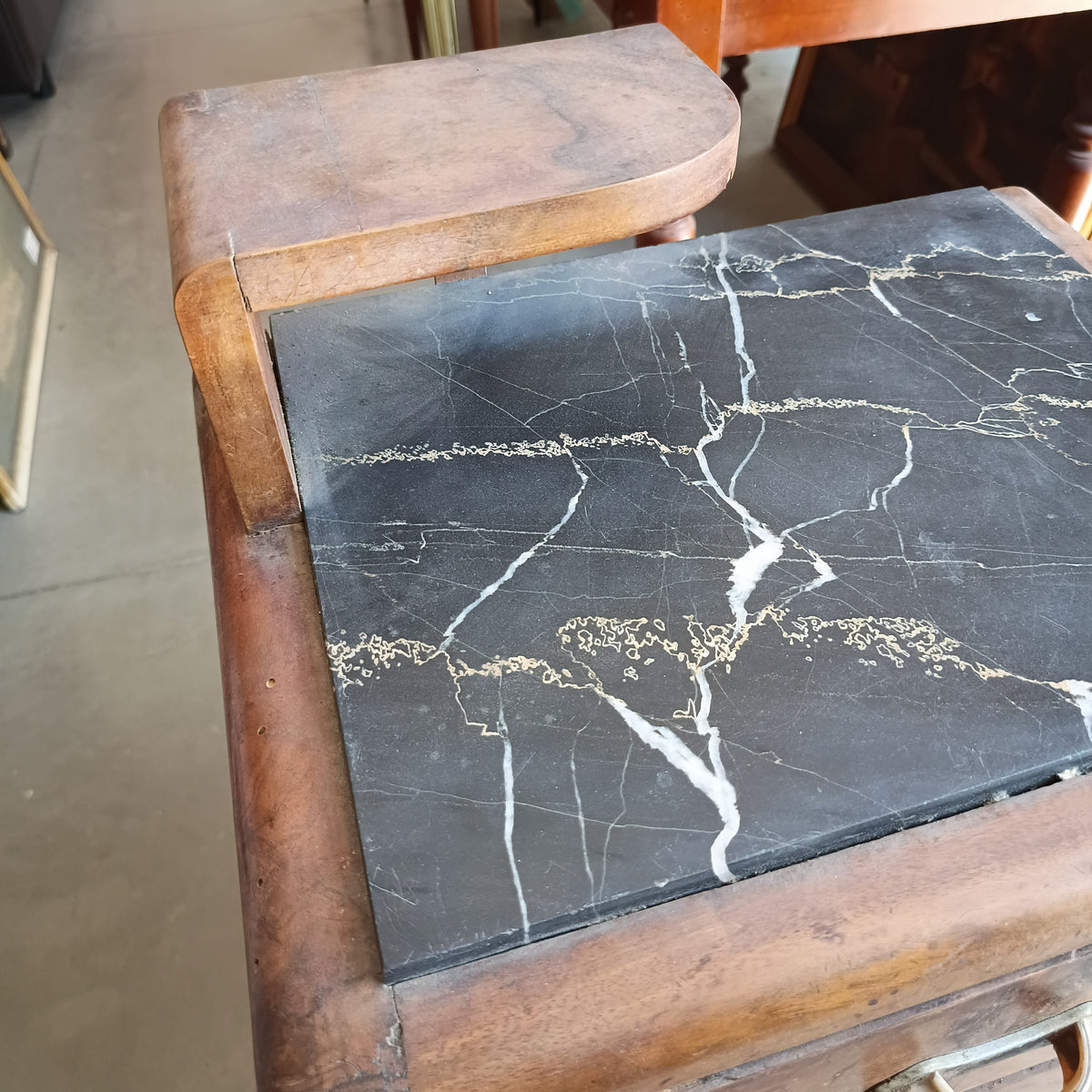 Coppia Comodini Legno Marmo St. Decò 1/c 1/s Cm42x32x84h